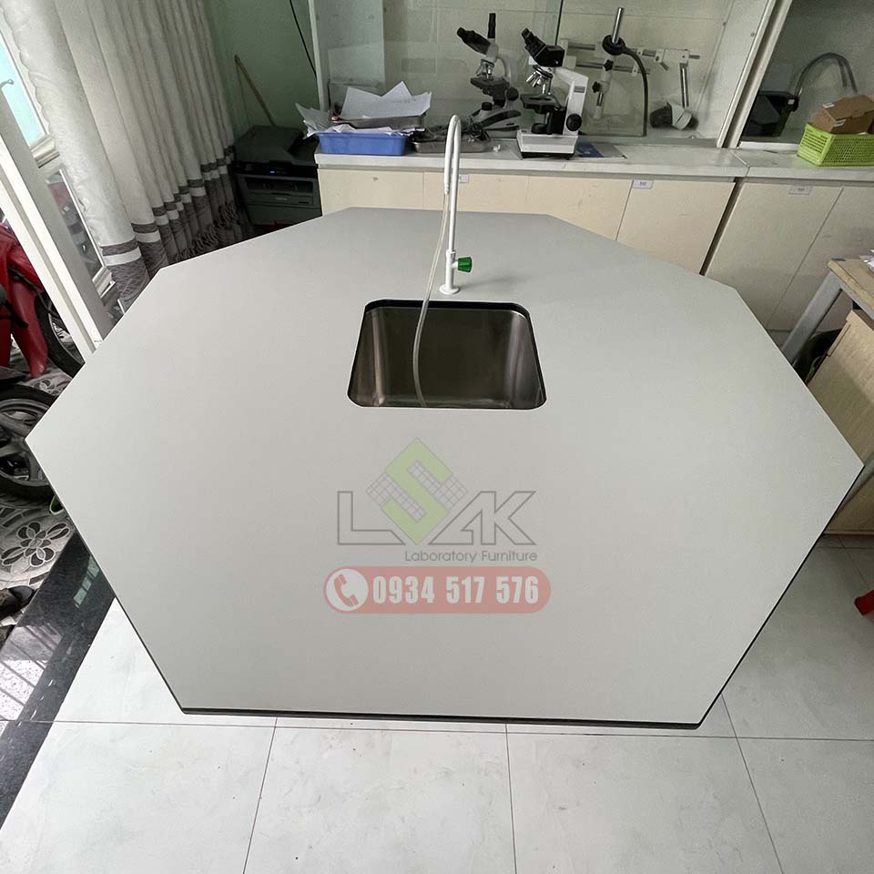 Bàn thí nghiệm bát giác