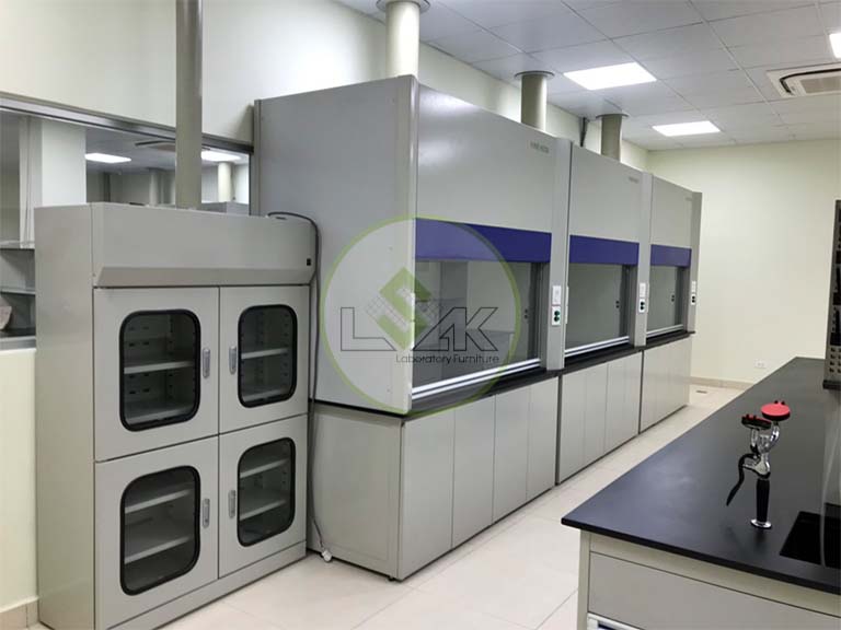 Tủ đựng hóa chất có lọc than hoạt tính phòng thí nghiệm nhà máy sản xuất dầu nhớt Công ty Maxihub