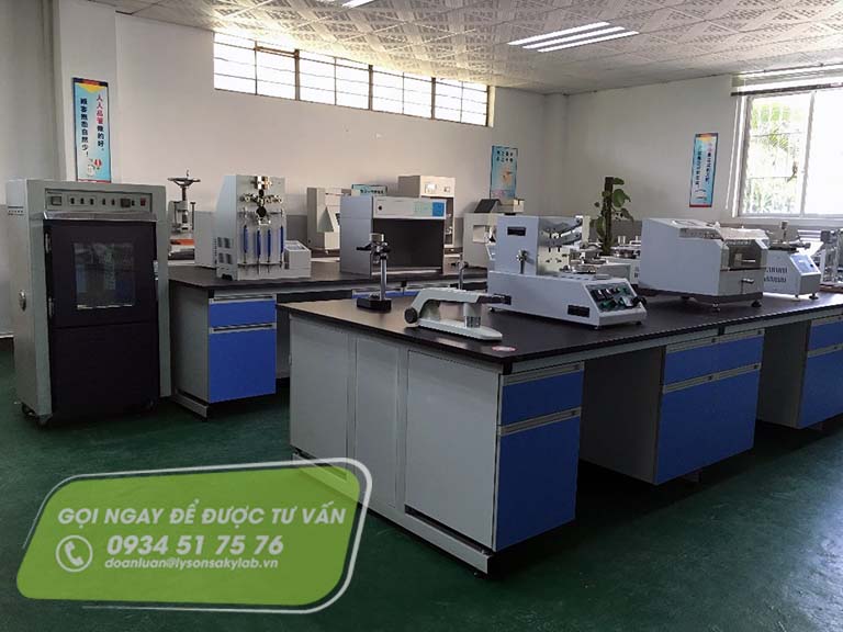 Bàn thí nghiệm trung tâm đặt máy móc thiết bị thí nghiệm ngành giày da