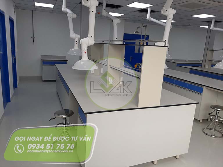 Chụp hút khí di động nhà máy sản xuất sơn Công ty AkzoNobel