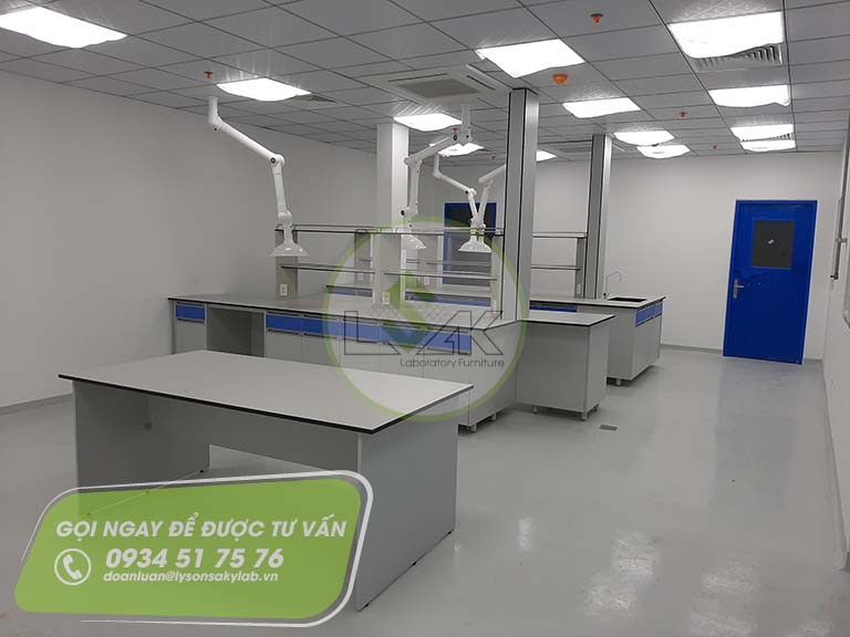 Phòng lab QC nhà máy sản xuất sơn Công ty AkzoNobel