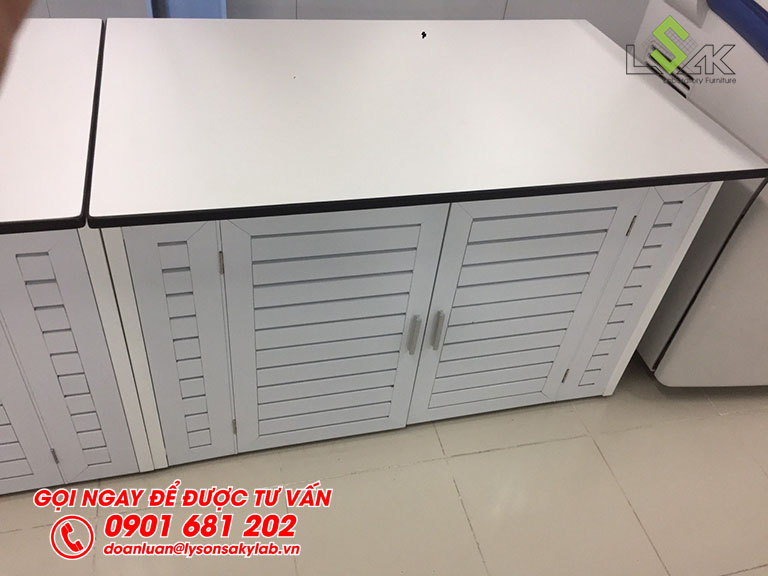 Bàn thí nghiệm tủ nhôm