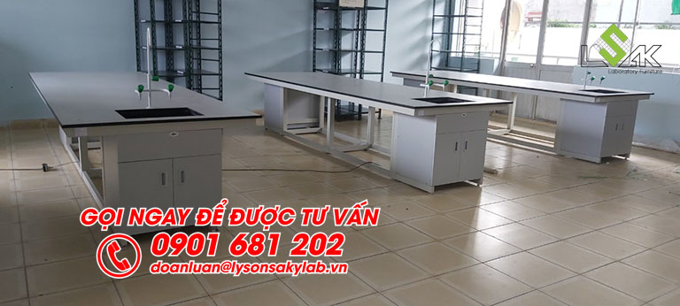 Bàn trung tâm thực hành thí nghiệm nội thất phòng thí nghiệm Trường Đại học Văn Lang