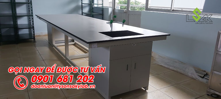 Bàn trung tâm có bồn rửa thực hành thí nghiệm trường học