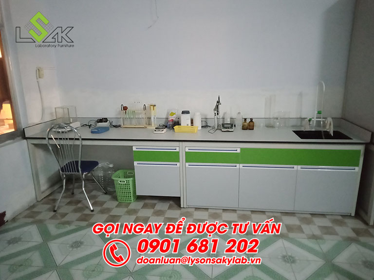 Bàn thí nghiệm áp tường phòng thí nghiệm Trạm nghiên cứu thực nghiệm KH&CN