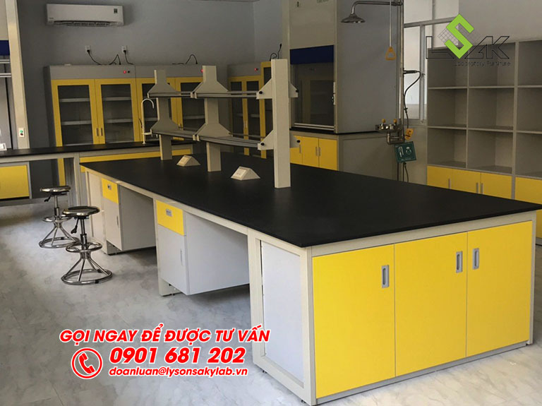Bàn thí nghiệm phòng lab nhà máy sản xuất keo dán Công ty TNHH Techbond MFG (Việt Nam)