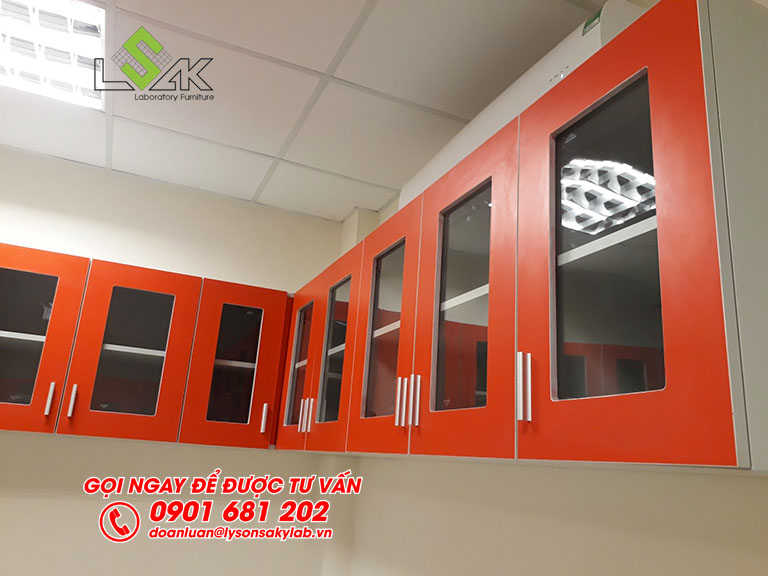 Tủ treo tường cửa kính sử dụng tại phòng thí nghiệm vi sinh nhà máy sữa