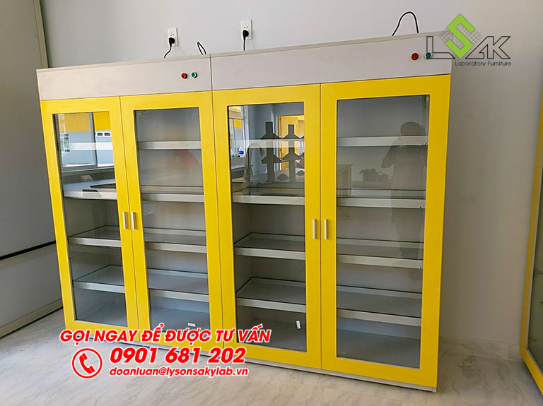 Tủ đựng hóa chất phòng lab nhà máy sản xuất keo dán Công ty Techbond MFG (Việt Nam)