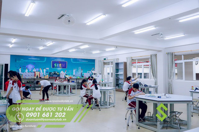 Phòng thí nghiệm trường học Trường Tiểu Học, Trung Học Cơ Sở và Trung Học Phổ Thông Hoàng Việt
