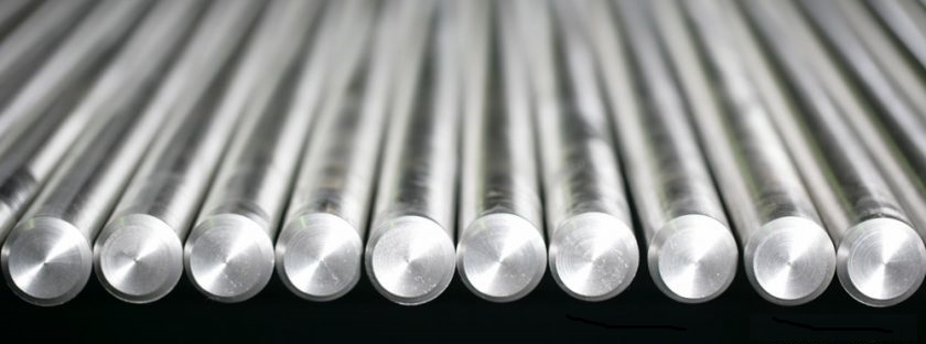 Hình ảnh Inox cây Lap đặc chất liệu 304 và 201 tại nhà máy sản xuất thép không gỉ Inox