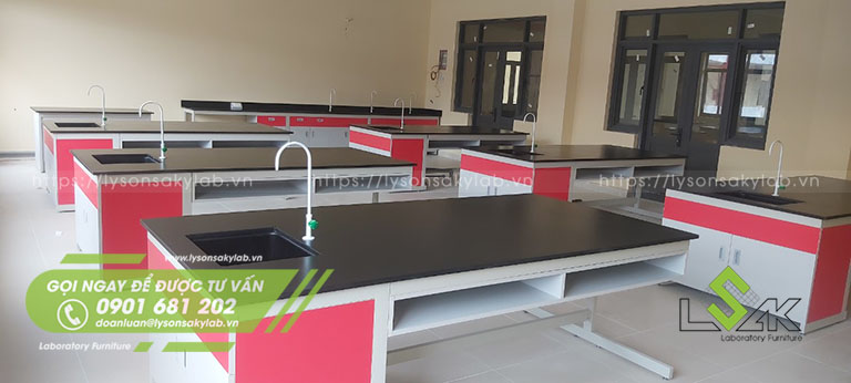 Thi công nội thất phòng thí nghiệm Trường Ngô Thời Nhiệm