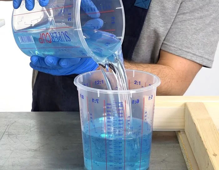 Pha keo epoxy resin