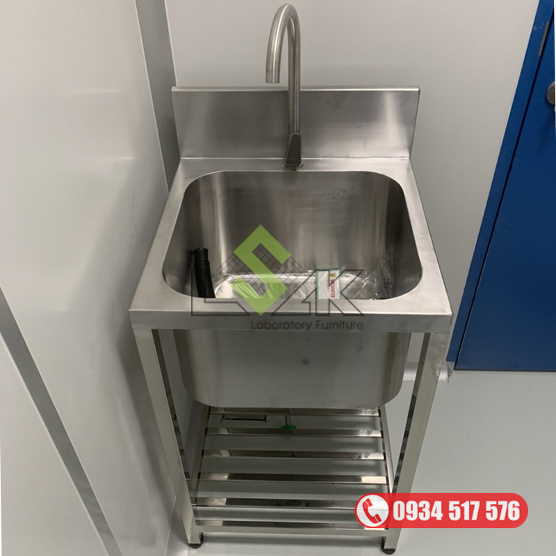Bồn rửa dụng cụ nội soi, dụng cụ y tế 1 vòi rửa vật liệu bằng inox 304