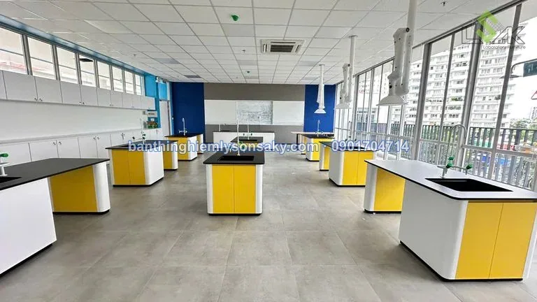 Bàn thí nghiệm hóa sinh 4 học sinh